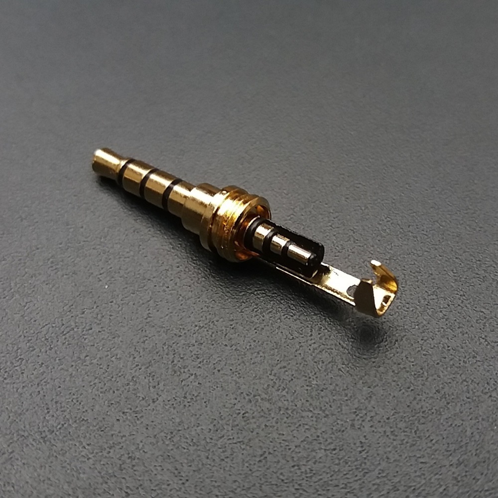 Plug P2 4c Metal Stereo Preto (P3)