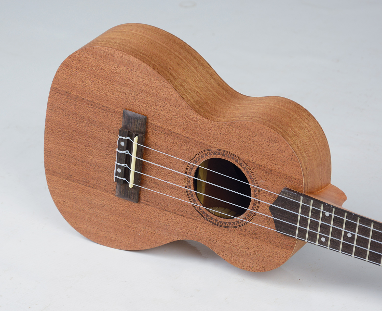 Ukulele Strinberg Concert Acustico UK06C MGS Fosco Com Capa 10652