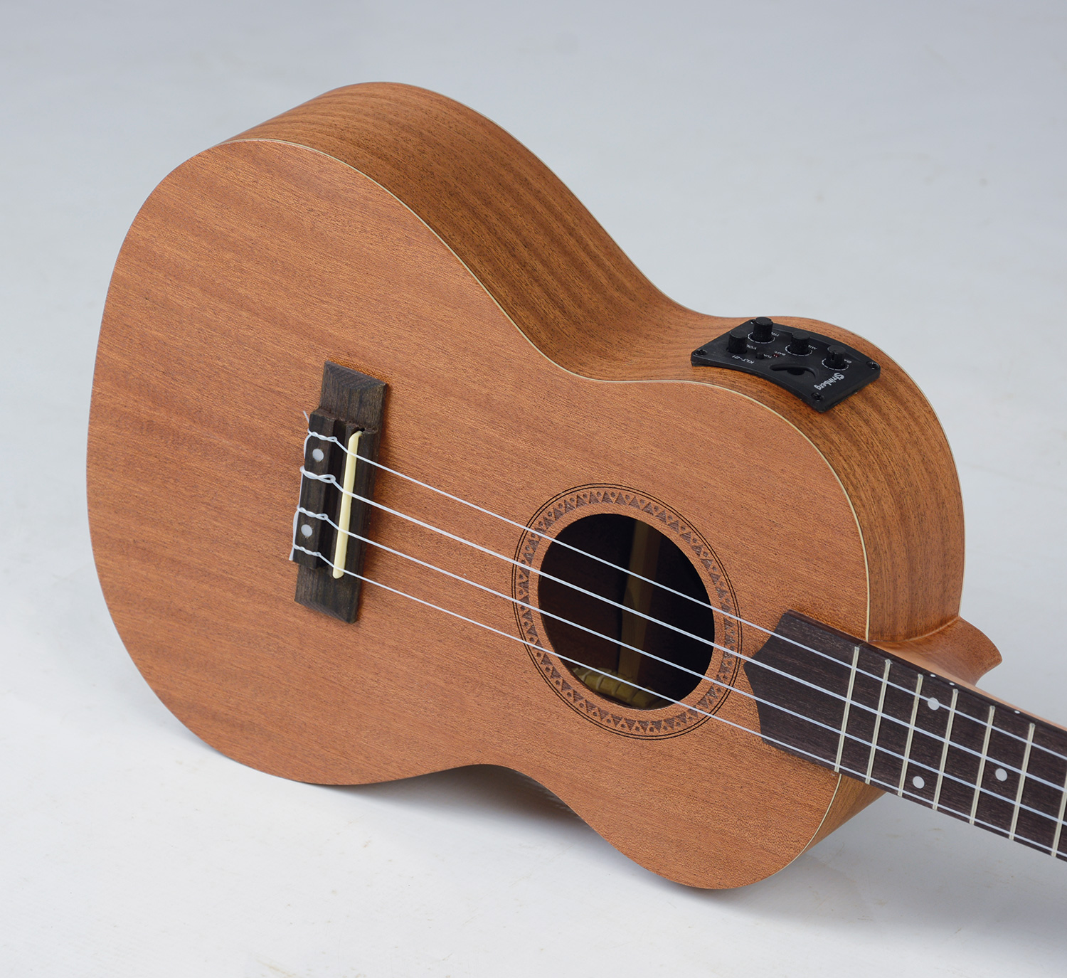 Ukulele Strinberg Tenor Eletrico UK06TE MGS Fosco Com Capa 11536